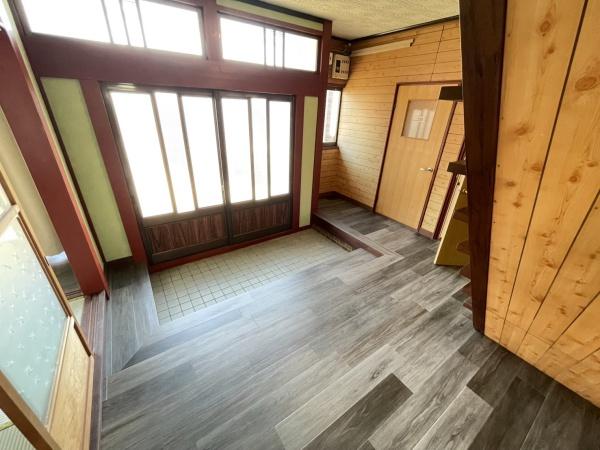 米原市上多良町借家