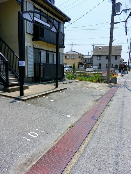 彦根市南川瀬町のハイツ