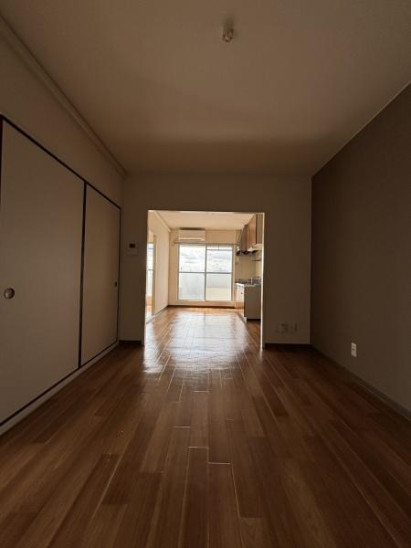 アクシスＫＡＷＡＳＥ