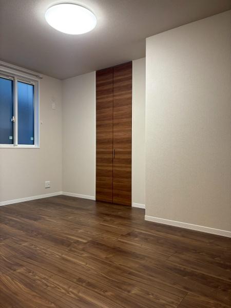 フィオリータ西今