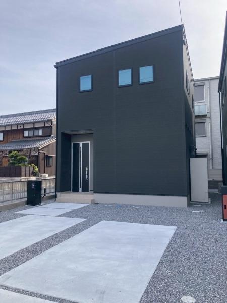 彦根市南川瀬町の貸家