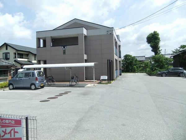 彦根市高宮町のアパート