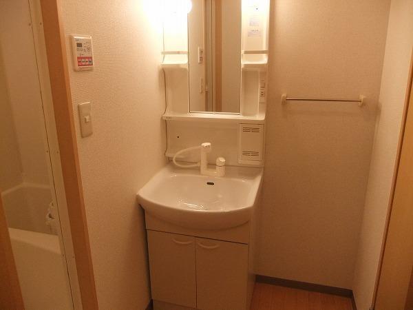 彦根市高宮町のアパート