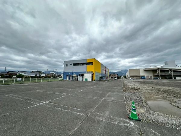 長浜市口分田町のビル