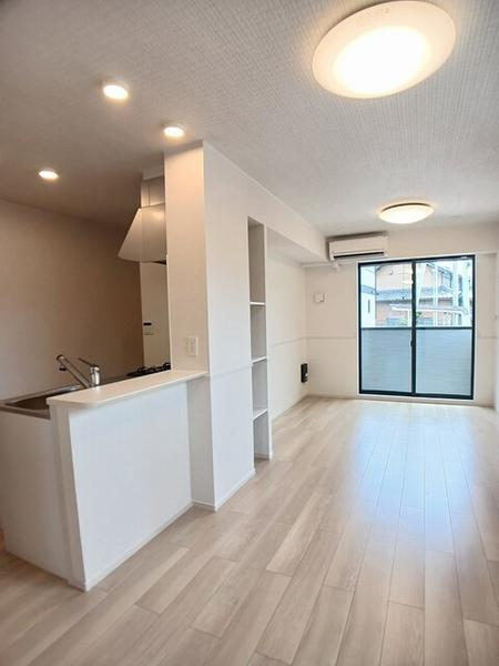 ウィズ・テール南彦根２号館