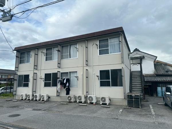 彦根市栄町２丁目のアパート