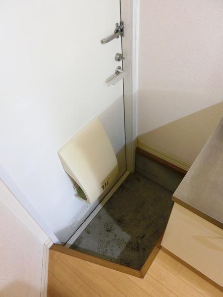 彦根市長曽根南町のアパート