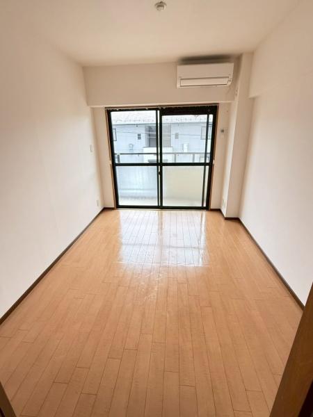 マンション亨(洋室)