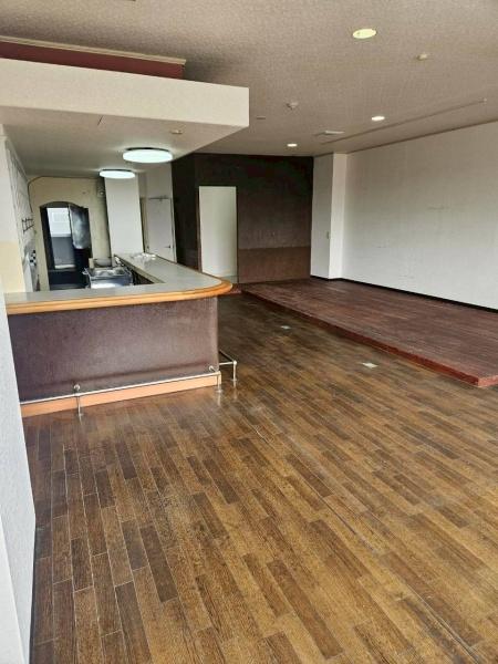ラフェスタ彦根１　店舗C