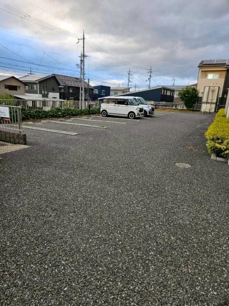 ブリリアント　ガーデン　（Ａ棟）