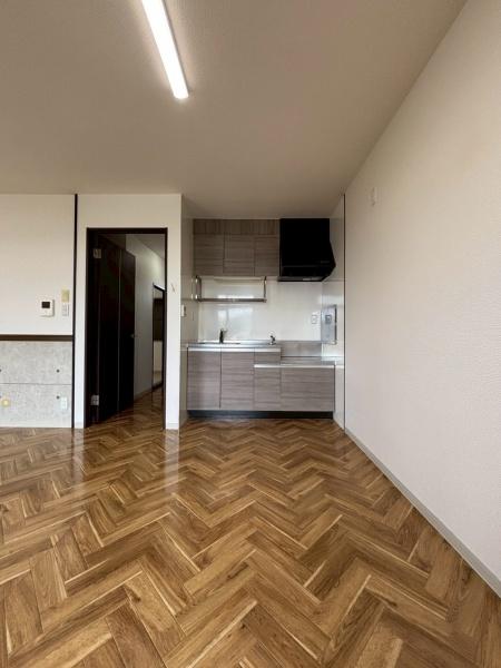 Ａｚａｌｅａ　Ｈｉｌｌｓ