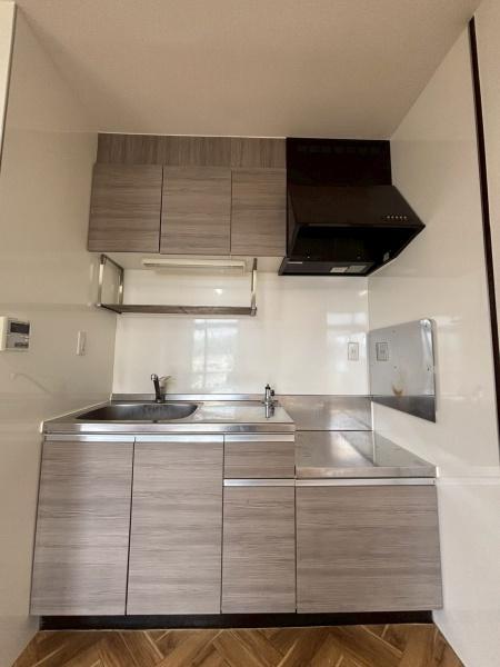 Ａｚａｌｅａ　Ｈｉｌｌｓ