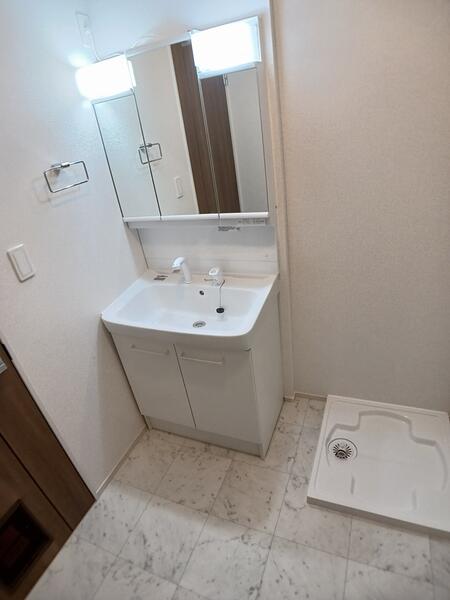 ヒカルサ彦根松原町