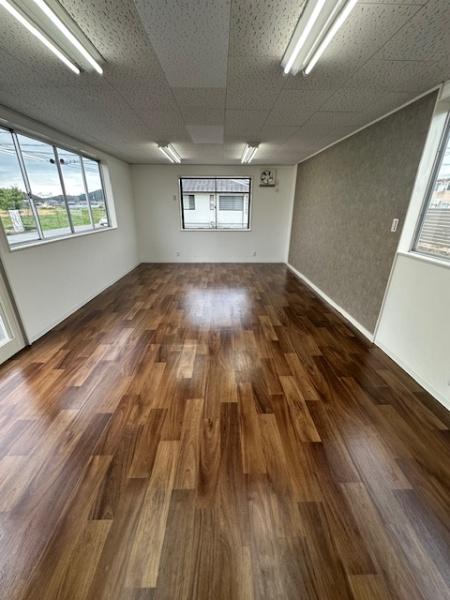 彦根市清崎町の店舗（一戸建）