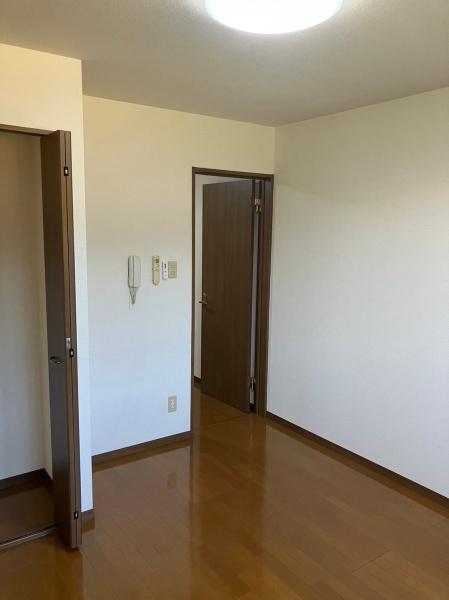 山東アパート２