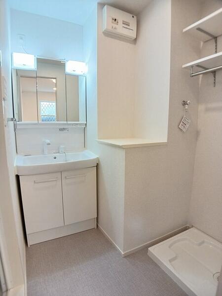 エバーアベニュー