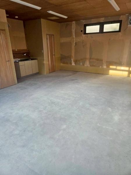 彦根市高宮町の店舗（建物一部）