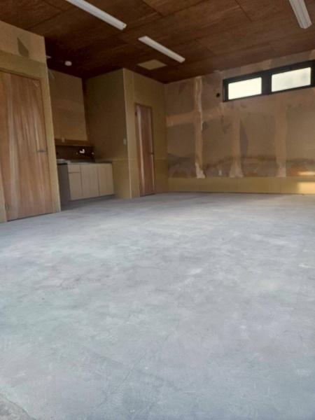 彦根市高宮町の店舗（建物一部）