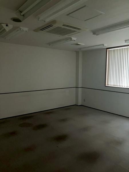 彦根市平田町の店舗（一戸建）