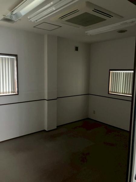 彦根市平田町の店舗（一戸建）