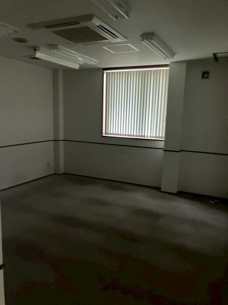 彦根市平田町の店舗（一戸建）