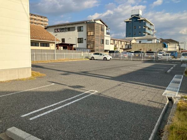 彦根市平田町の店舗（一戸建）