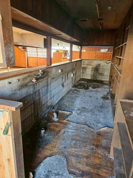 彦根市平田町の店舗（建物一部）