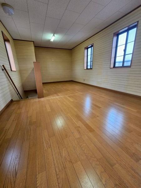 彦根市芹橋２丁目の店舗（一戸建）