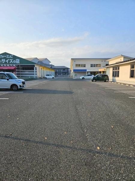 彦根市西今町の店舗（建物一部）