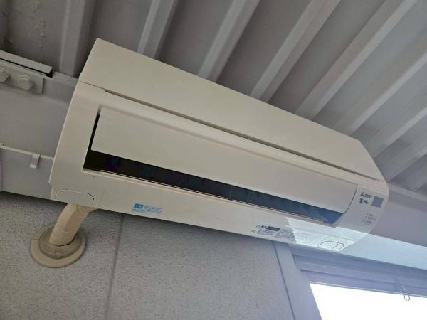 彦根市西沼波町の事務所
