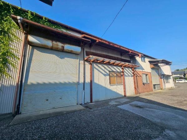 彦根市後三条町の倉庫