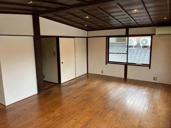 彦根市本町１丁目の店舗（一戸建）