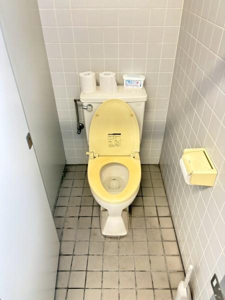 米原市顔戸の倉庫