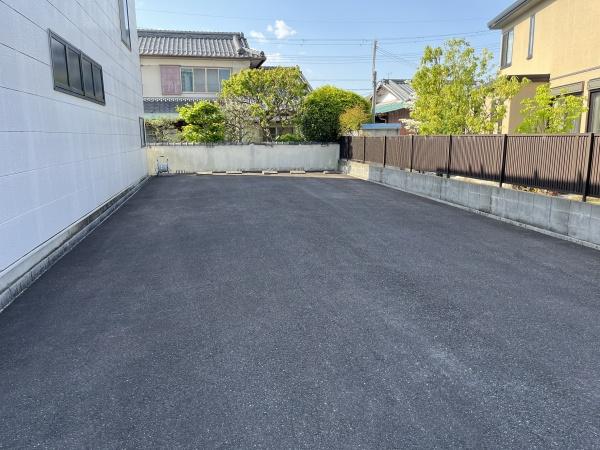 近江八幡市桜宮町のビル