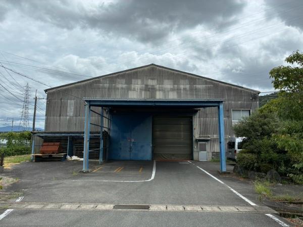 東近江市五個荘山本町の工場