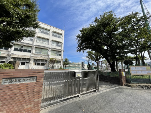 栄幸ドエル第五(横浜市立樽町中学校)