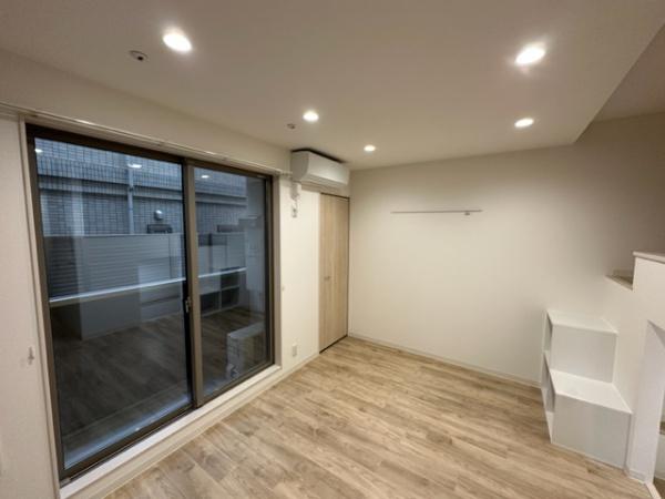 レヴァンテ川崎(洋室)