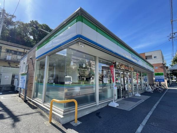 第三栄幸ビル(ファミリーマート港北師岡町店)