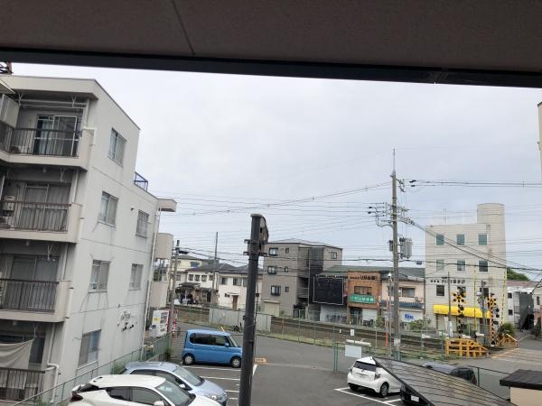 リーフジャルダン総持寺駅前