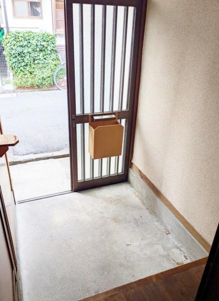 守口市金田町・貸家（6戸1左から3軒目）