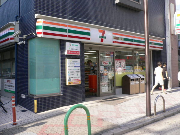 エスポワール茨木(セブンイレブン阪急茨木市駅東店)