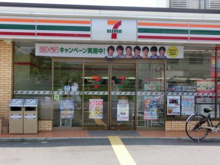 ヴィラ　ノ－ブル　ウエスト(セブンイレブン茨木南安威2丁目店)