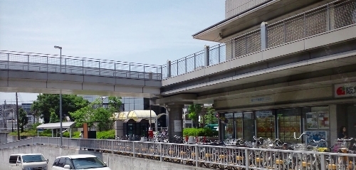 コートファミール(阪急オアシス千里丘店)