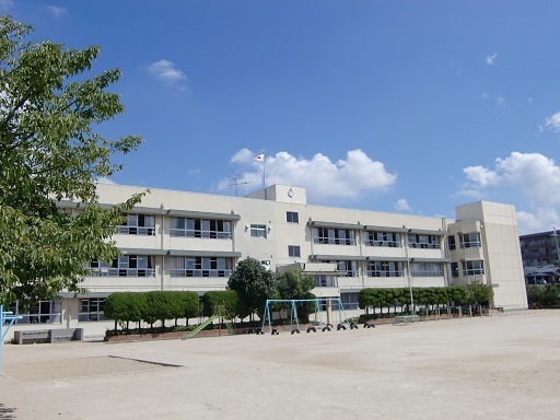 メガロコープ茨木2(茨木市立中条小学校)