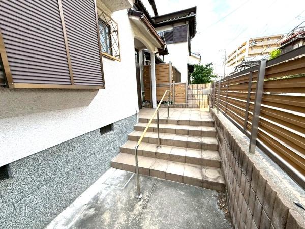茨木市東太田　貸家