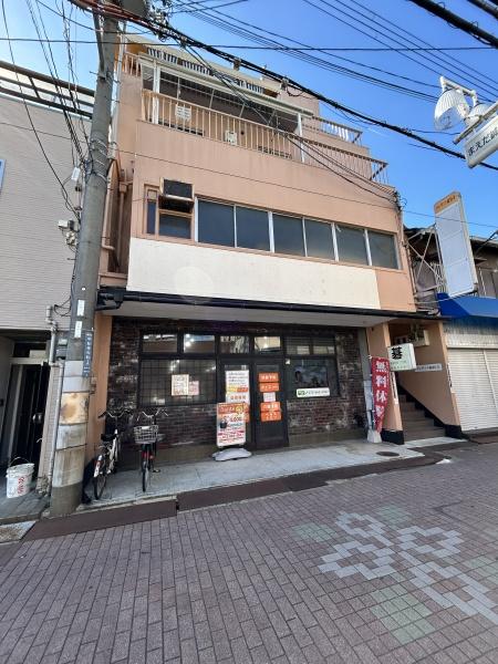 プレザント総持寺1階部分