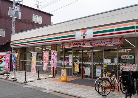 E-stKAMI-ITABASHI(ファミリーマート上板橋駅店)