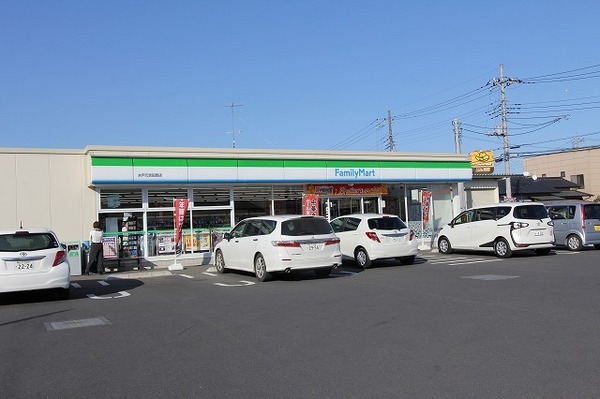 コクーンズデザイン(ファミリーマート水戸元吉田西店)