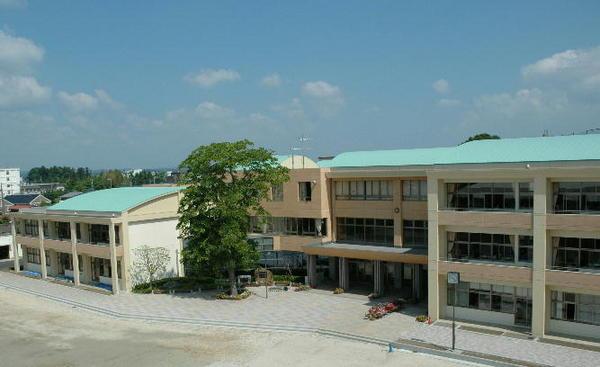 ブセナテラス(水戸市立新荘小学校)
