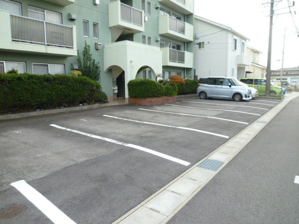グリーンハイツミユキ(駐車場)